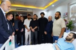 عیادت ملی‌پوشان فوتبال از جانباز جنگ رمضان
 2
