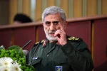 فرمانده سپاه قدس:

 ساحات مقاومت قوی‌تر و منسجم‌تر از قبل در کنار حزب‌الله قهرمان قرار دارند 2