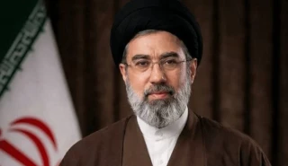 بيان قائد الثورة الإسلامية بمناسبة اليوم الوطني للاحتفاء باللغة الفارسية