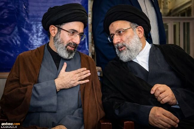 قائد الثورة فی ذکرى استشهاد رئیسی: رئاسته أصبحت مقیاسًا لخدمة الشعب 2
