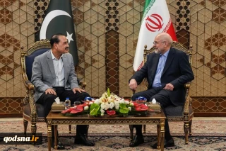 قالیباف در دیدار با ژنرال عاصم منیر:

از حقوق ملت ایران ذره ای عدول نمی‌کنیم