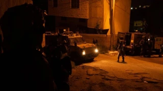 Zionist troops carry out raids, arrests in Qalqilya, Jenin, and Tulkarem