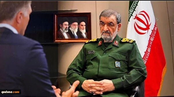 سرلشکر محسن رضایی در فضای مجازی اش نوشت: آمریکا با حمایت از اقدامات نیروی نیابتی خود در منطقه، بند اول تفاهم‌نامه و با ادامه تنش‌آفرینی در تنگه هرمز، بند پنجم را نقض کرده است.

فرمانده کل سپاه در دفاع مقدس ۸ ساله هشدار داد: پاسخ نقض هر بند از تفاهم‌نامه