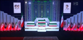 ادای احترام خانواده‌های شهید رهبران مقاومت لبنان به رهبر شهید امت اسلام