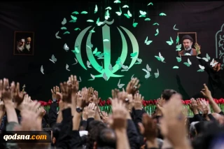 وفاء لاينضب...طوفان بشري يملأ مصلّى طهران في وداع قائد الامة الشهيد