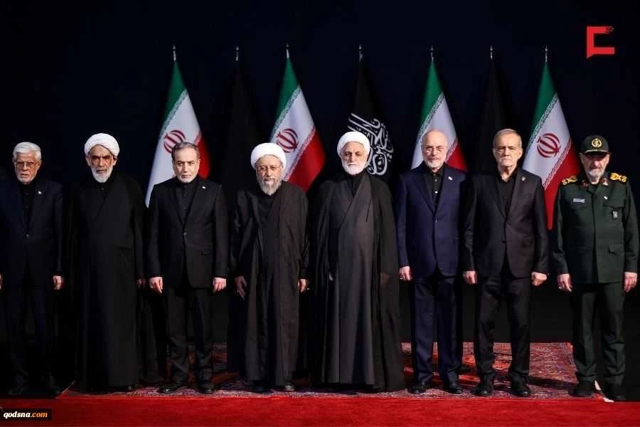 مراسم وداع الشهيد الإمام الخامنئي في مصلى طهران 18