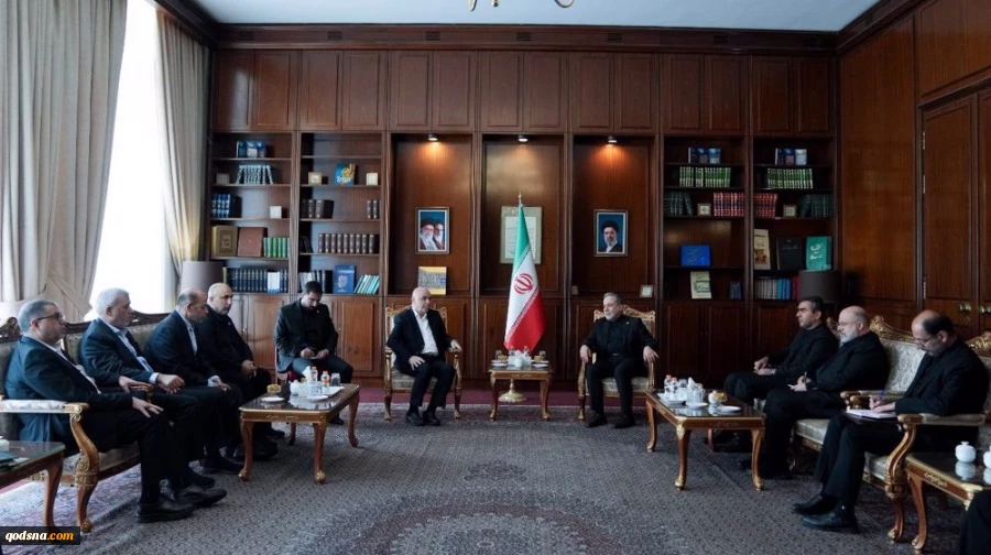 Resistance officials hold talks with Iran FM, offer condolences on Leader’s martyrdom