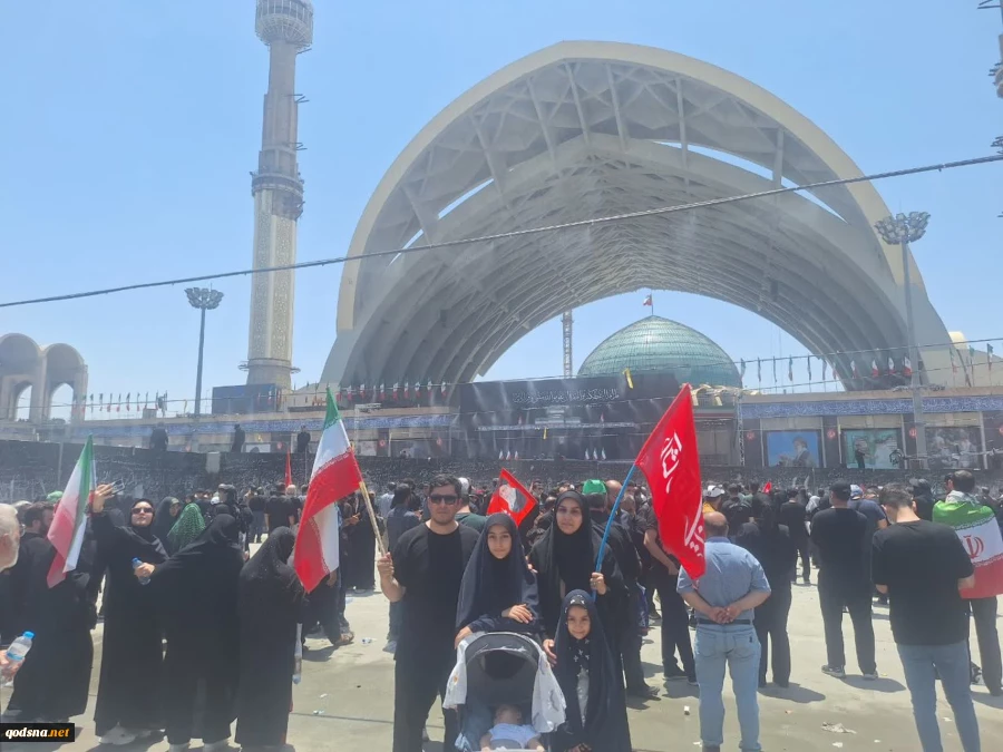 گزارش قدسنا از مراسم دومین روز وداع با رهبر شهید امت؛

روایتی از عشق و مهجوری و مردمانی که همچنان عروج آقای شهیدشان را باور ندارند 6