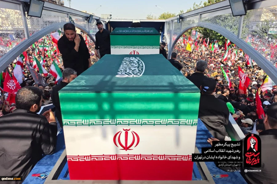 تشییع پیکر مطهر قائد شهید امت به همراه خانواده شهیدشان در میان خیل عظیم جمعیت عزاداران 2
