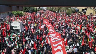 شخصیت‌های فلسطینی: آیت‌الله خامنه‌ای در سخت‌ترین دوران در کنار مردم ما ایستاد