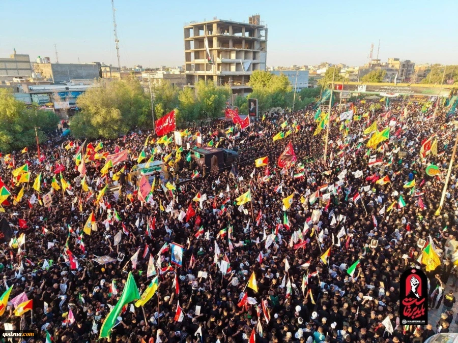 حشود مليونية عراقية تشيّع الإمام الشهيد في النجف الأشرف 2