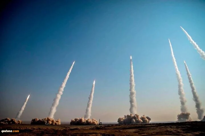 IRGC Navy pounds US support sites in Kuwait, Bahrain