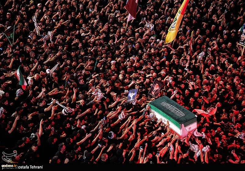 قائد الثورة يوجّه رسالة شكر للشعب العراقي للملحمة العظيمة التي سطرها في تشييع قائد الامة الشهيد 2