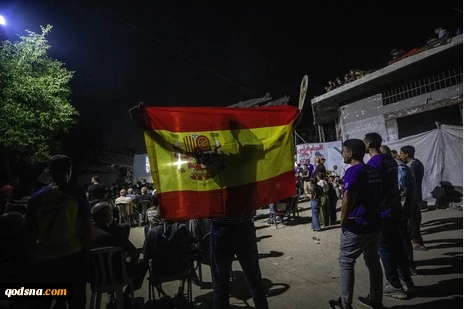 غزة تشارك المنتخب الإسباني فرحة الفوز بالمونديال 3