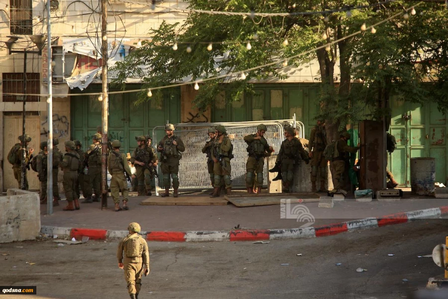 Zionist troops raid homes, kidnap several Palestinians in W. Bank