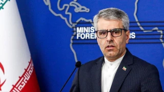 پیشرفت در مذاکرات ایران و عمان درباره تنگه هرمز/ بقایی: تغییری در وضعیت تردد ایجاد نشده است
