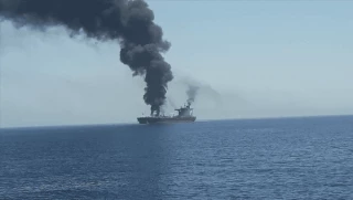 آخرین تحولات محاصره دریایی عربستان توسط انصارالله؛ هدف قرار گرفتن ۳ نفتکش و جلوگیری از عبور ۱۶ کشتی سعودی از باب‌المندب