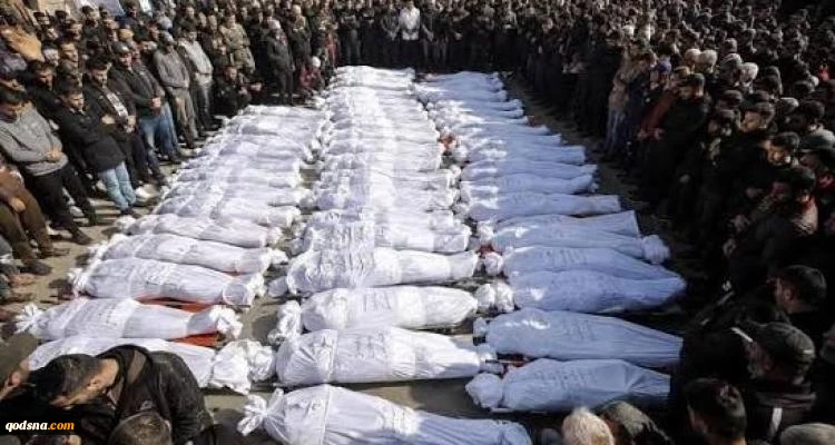 غزة تودّع 112 شهيدًا من عائلتي أبو شريعة والحساينة في واحدة من أكبر الجنازات الجماعية منذ بدء الحرب 2