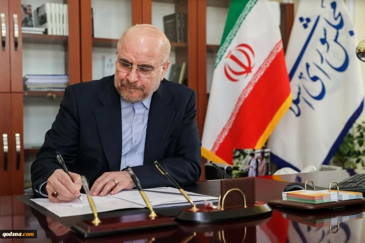 خبرنگاران رزمندگانی هستند که مأموریت‌شان دفاع از اقتدار فرهنگی ملت است 2