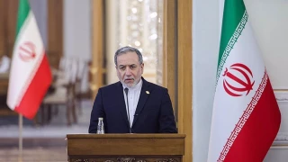 ‘Hypocrisy’: Iran slams France for preaching about rights while supporting US, Israeli crimes
