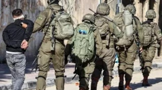 مداهمات واعتقالات واسعة في مناطق متفرقة من الضفة والقدس