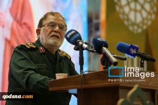 نائب قائد الحرس الثوري: الحصار والعقوبات والحروب لم تستطع إخراج الشعب الإيراني من الساحة