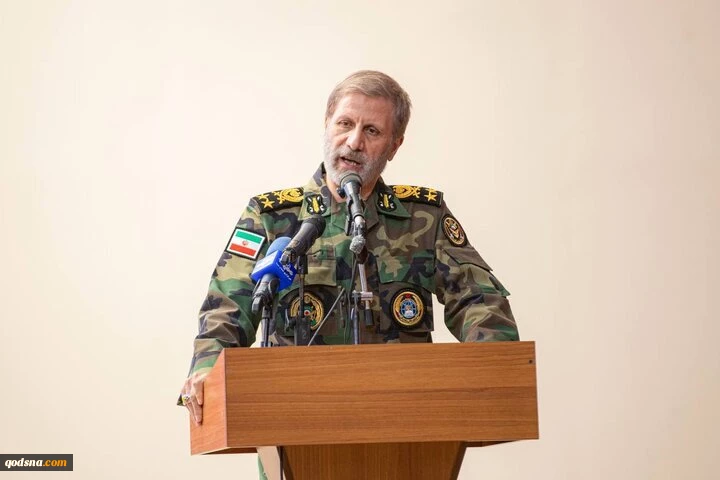 قائد الجيش الايراني: القوات المسلحة لن تتردد لحظة في الدفاع عن استقلال البلاد 2