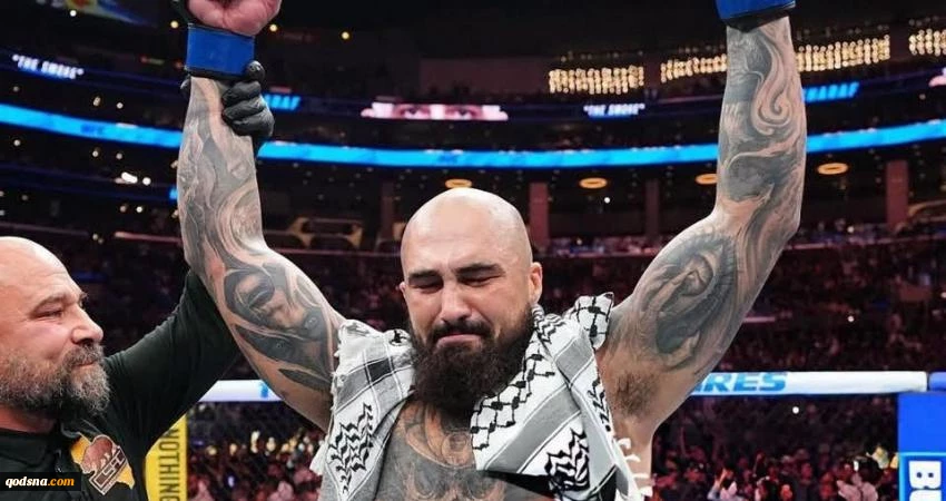 زلزال في الـ"UFC".. مقاتل فلسطيني يطيح بخصمه الأمريكي في 12 ثانية ويهتف بالـ"كوفية": فلسطين حرة 2