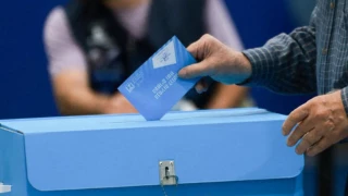 Political deadlock looms as exit polls show Israeli parties falling short of Knesset majority: Reports