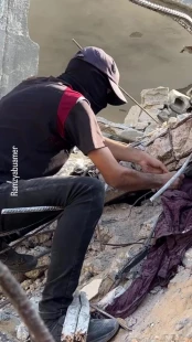 جستجو برای یافتن اجساد مفقود شده سربازان اسرائیلی در زیر آوارها در اردوگاه النصیرات در مرکز نوار غزه ادامه دارد